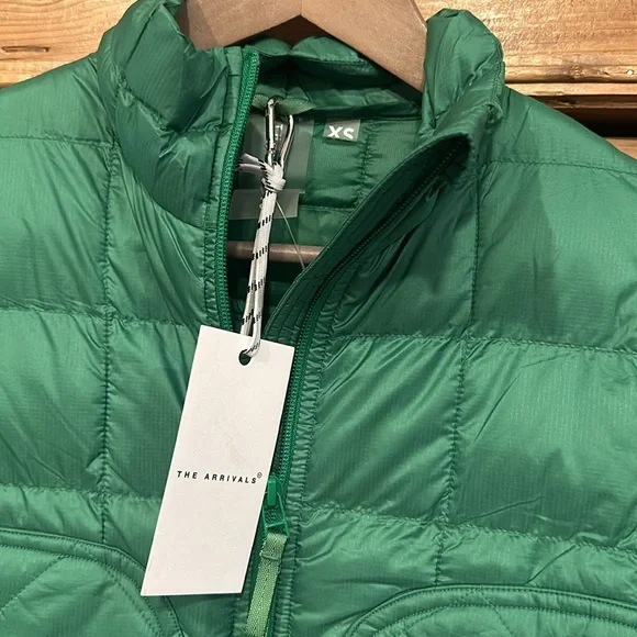 The Arrivals Women's Green Puffer Jacket - Picture 7 of 8